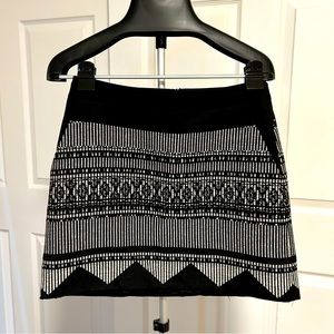 New! Karen Millen Black/White Mini Skirt